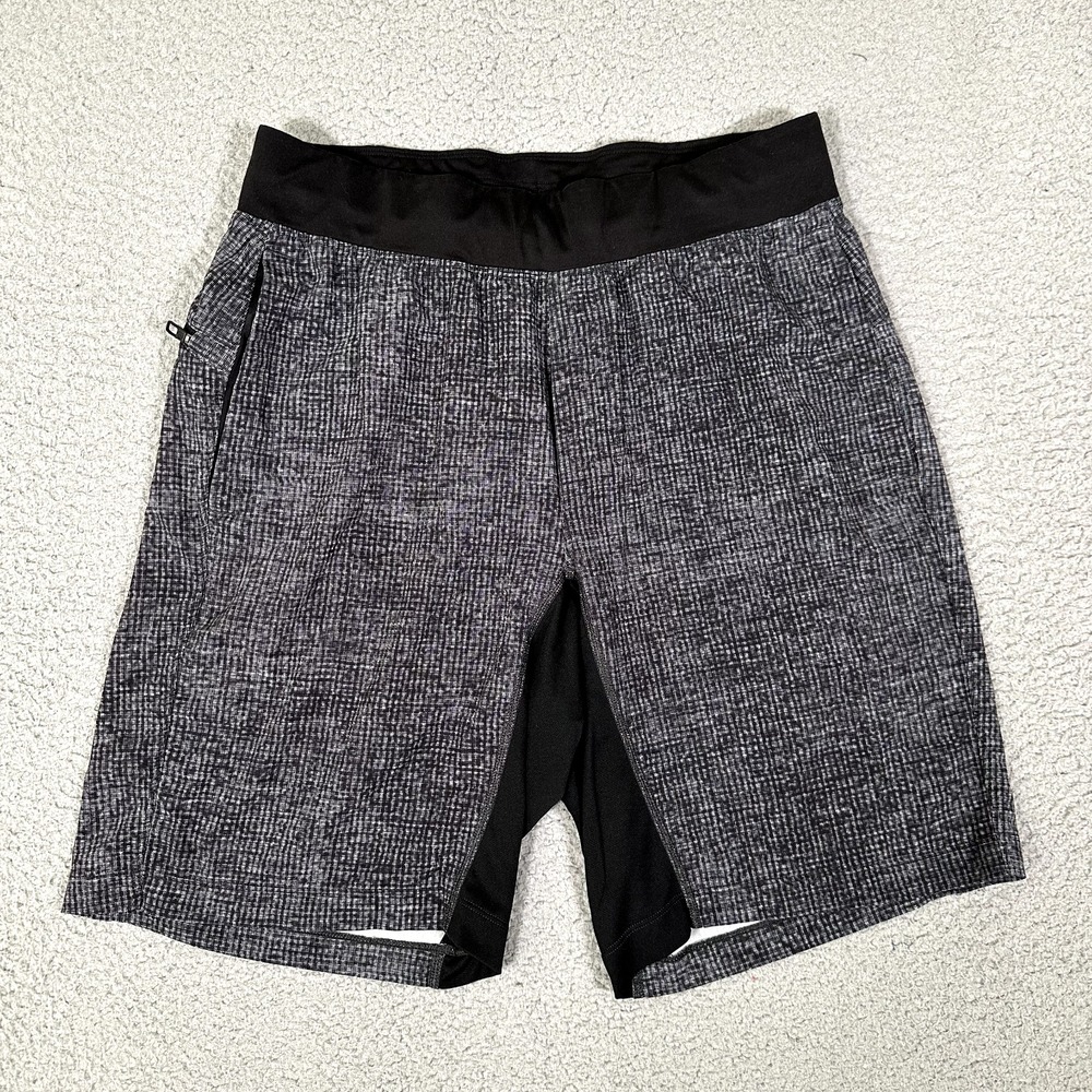Lululemon Shorts‎ Mens Medium Gray T.H.E. Linerless 8" Running Logo Gym Stretch